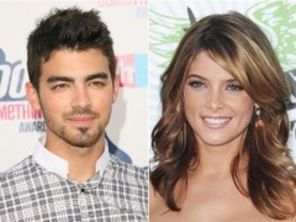 Prietenii lui Joe Jonas, ingrijorati de obsesia lui pentru Ashley Greene