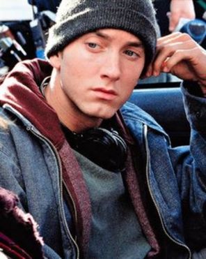 Eminem a ramas cu sechele dupa o bataie crunta