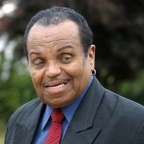 Joe Jackson vrea 500 de milioane de dolari pentru moartea lui Michael