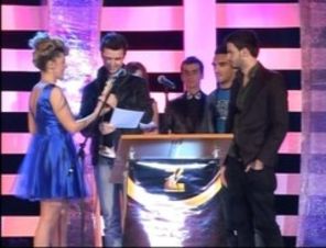 Mario Bischin si Revolt Klan - Best Dance Male