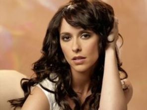 Jennifer Love Hewitt s-a facut regizor