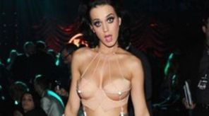 Katy Perry a vrut sa-si micsoreze sanii