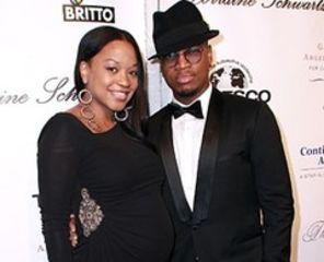 Ne-Yo e tatic de fetita