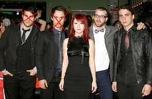 Doi componenti Paramore au parasit trupa