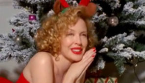 Kylie Minogue Santa Baby videoclip hot (video)