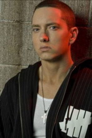 Eminem lanseaza `Relapse` in mai si pregateste inca un album