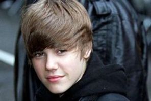 Christina Milian a furat un sarut de la Justin Bieber (foto)