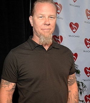 James Hetfield a fost externat din spital