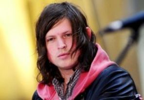 Chitaristul Kings Of Leon va fi tata