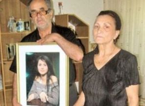 Parintii Madalinei Manole isi pot vedea nepotul
