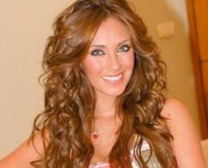 Anahi a revenit in Top 20 BestMusic
