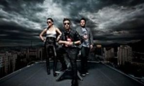 David Deejay, Ela Rose si Mossano, alaturi de Japonia