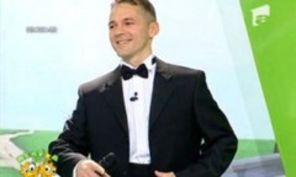 Radu Ille, in costum de ginerica pentru Valsul Miresei (video)