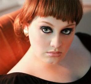 Adele i-a egalat pe Madonna si The Beatles