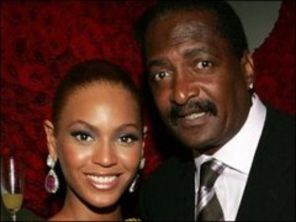 Beyonce renunta la serviciile tatalui manager