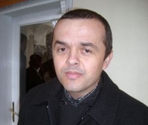 Un preot din Banat nu mai are voie sa cante la TV