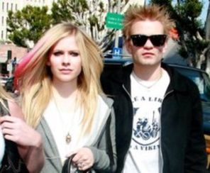 Deryck Whibley, mai fericit fara Avril Lavigne