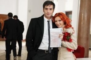 Adela Popescu si Radu Valcan se casatoresc la starea civila (poze)