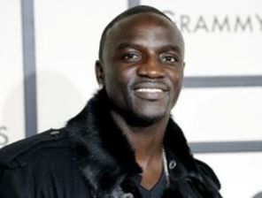 Akon i-a infuriat pe indieni