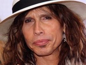 Steven Tyler a ajutat un fan sa moara impacat