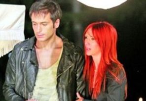 Adela Popescu isi va face nunta pe camp (video)