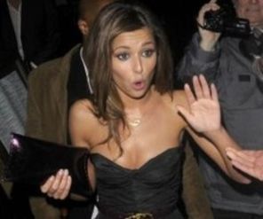 Cheryl Cole isi vinde rochiile in scop caritabil