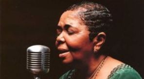 Cesaria Evora revine in Romania!