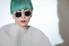 Lady Gaga, criticata pentru rolul de sirena cu handicap