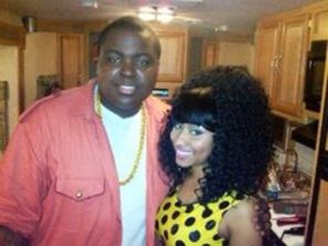 Sean Kingston, din nou pe scena dupa accidentul de jet-sky (video)