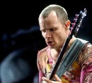 Flea a vrut sa iasa din Red Hot Chili Peppers