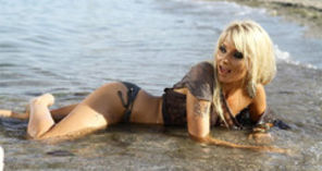 Videoclip nou: Dj Rynno si Silvia - Feel In Love (hot & sexy)