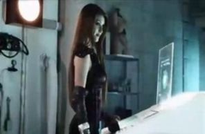 Hot new: Anahi - Dividida videoclip (video)