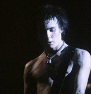 Sid Vicious, in topul celor mai controversati rockeri