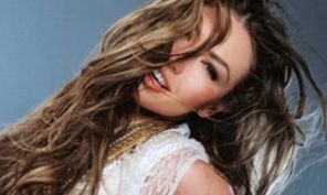 Thalia, data in judecata pentru ca a ramas insarcinata