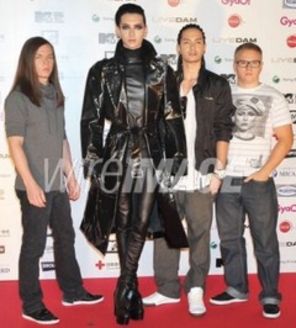 La multi 22 de ani, Bill si Tom Kaulitz