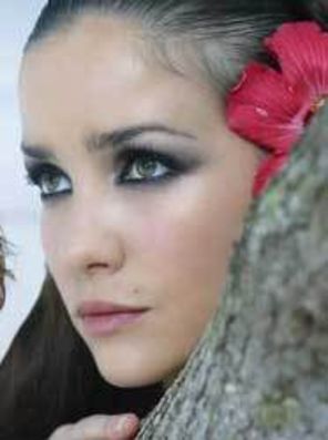 Natalia Oreiro, insotita de Ricardo Mollo la lansarea `Musica en espera`