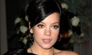 Lily Allen are ulcer