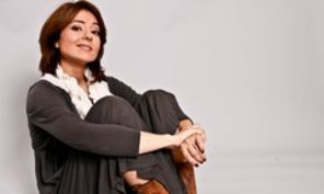 Oana Sarbu: Inna canta la fel cum vorbeste in reclama de la bautura racoritoare