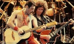 Brian May a vrut sa se sinucida dupa moartea lui Freddie Mercury