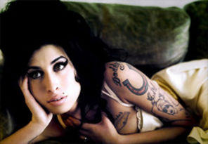 Stii totul despre Amy Winehouse?