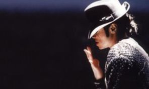 Michael Jackson va fi acuzat ca a baut Propofol