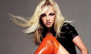 Britney Spears promite un turneu de proportii