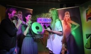 Alexandra Stan a luat Discul de Platina pentru 1 milion de `Mr Saxobeats`