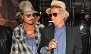 Johnny Depp are trei picturi cu chitaristul Rolling Stones