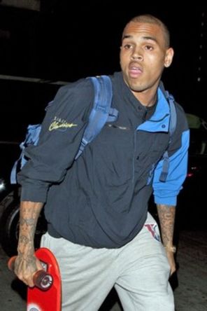 Prietena lui Chris Brown e insarcinata