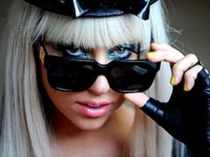 Lady Gaga, cooptata temporar in trupa Queen