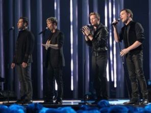 Westlife lanseaza compilatia "Greatest Hits" pe 21 noiembrie