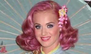 Katy Perry, cover dupa Adele, "Someone Like You" (video)