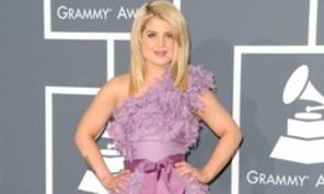 Kelly Osbourne o injura ca la usa cortului pe Christina Aguilera
