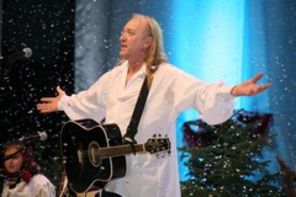 Stefan Hrusca ne colinda anul acesta pe 7 decembrie, la Sala Palatului!